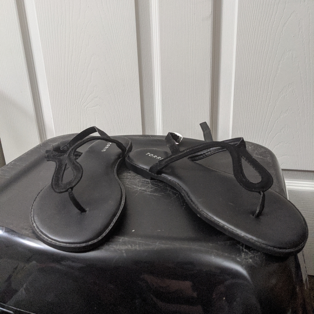 Torrid sandals size 9